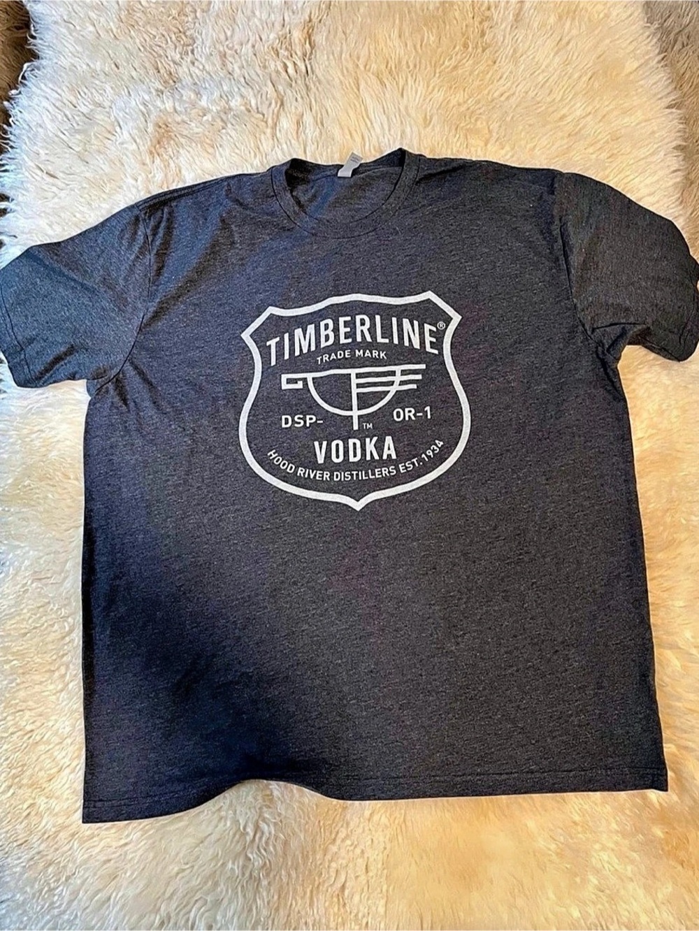 Timberline Vodka Hood River Distillers T-Shirt Rare Promotional Shirt Size XXL